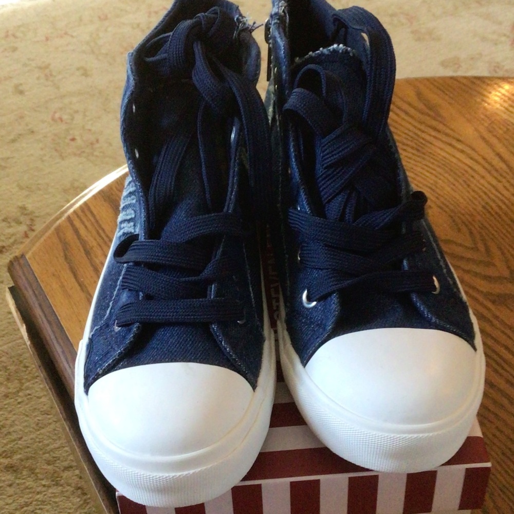 Steven Ella Little Boys High Top Distressed Blue Denim Sneaker sz 3